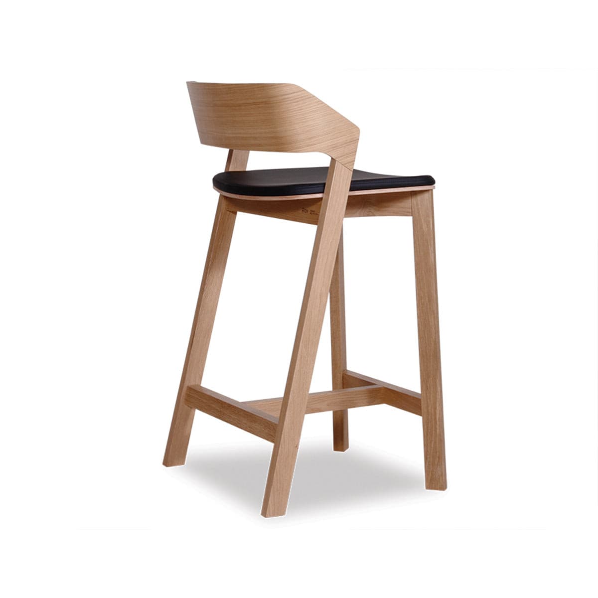Merano Bar Stool (Natural Oak/Black Pad).