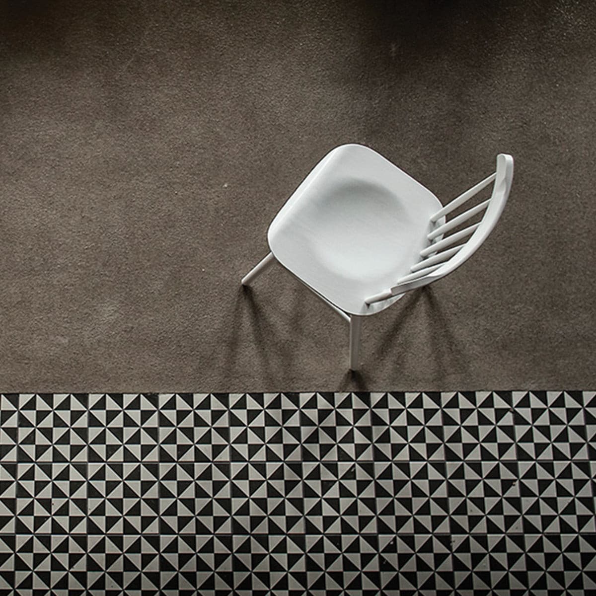 Ironica Dining Chair (White).