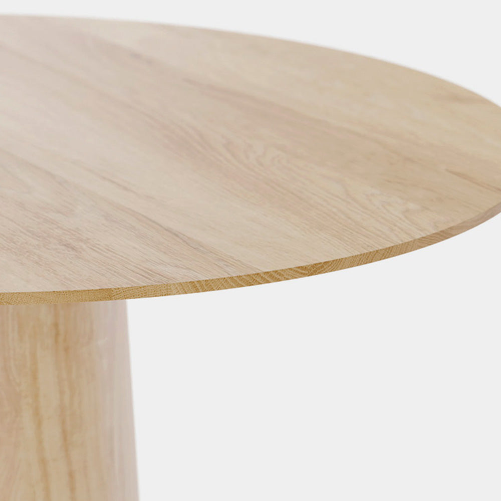 P.O.V. Table 466 - Oval - European Oak