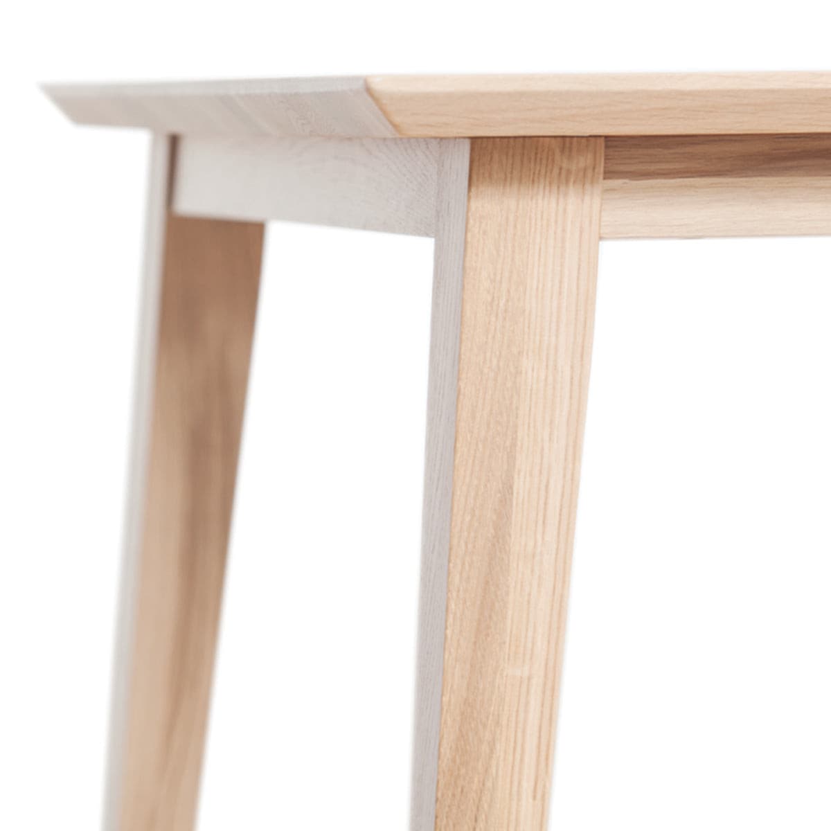 Jutland Dining Table (Natural Oak).
