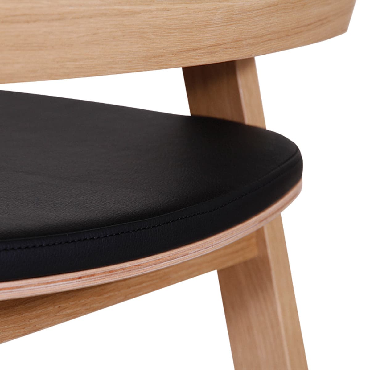 Merano Bar Stool (Natural Oak/Black Pad).