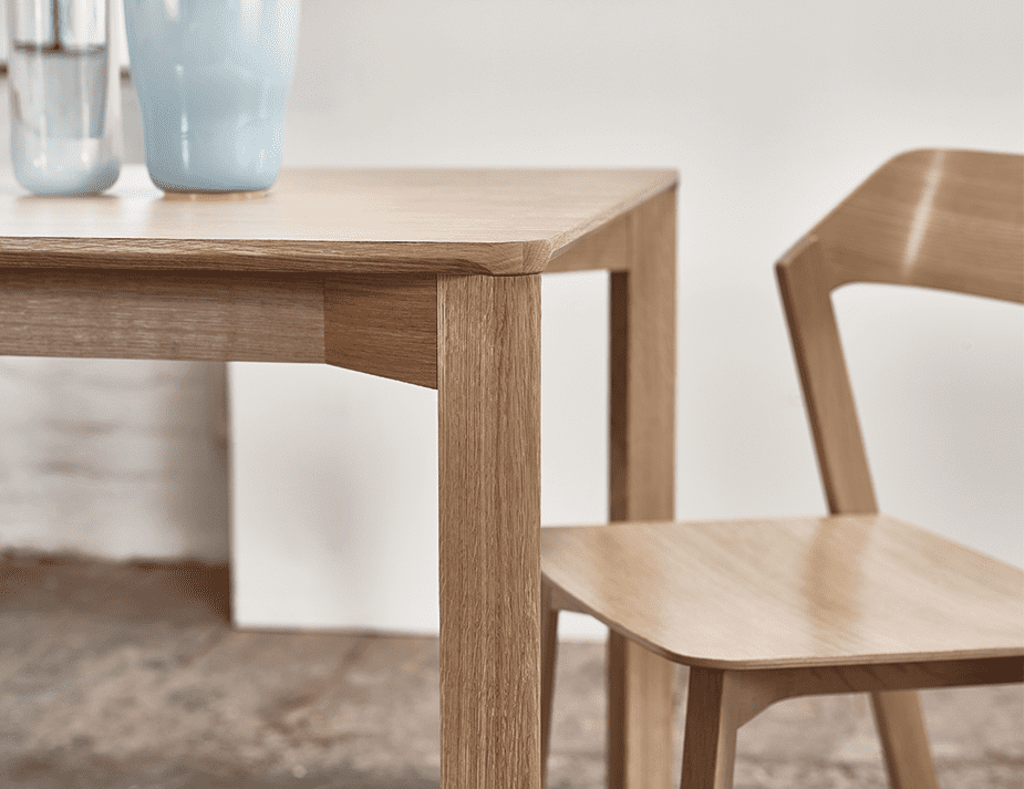 Lasu Dining Table (Natural Oak).