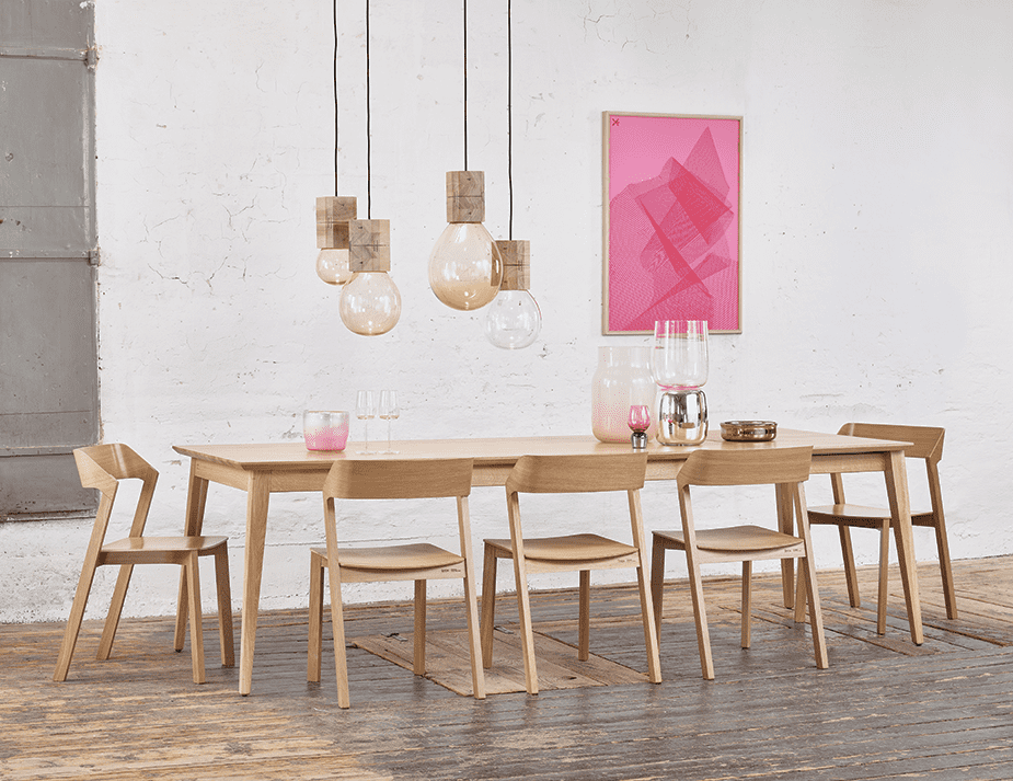 Jutland Extendable Dining Table (Natural Oak).