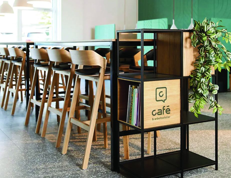 Merano Bar Stool - Natural Oak/Black Pad