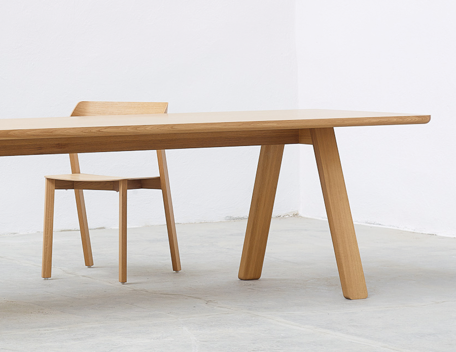 Stelvio Dining Table - Natural Oak