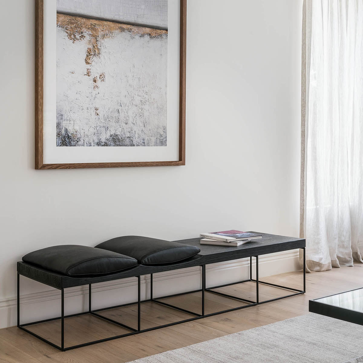 Harvey Bench Seat (Black).