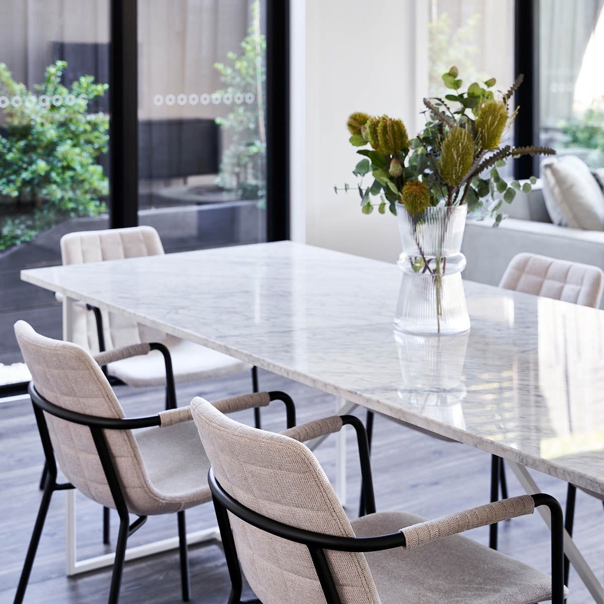 Nala Dining Table (White).