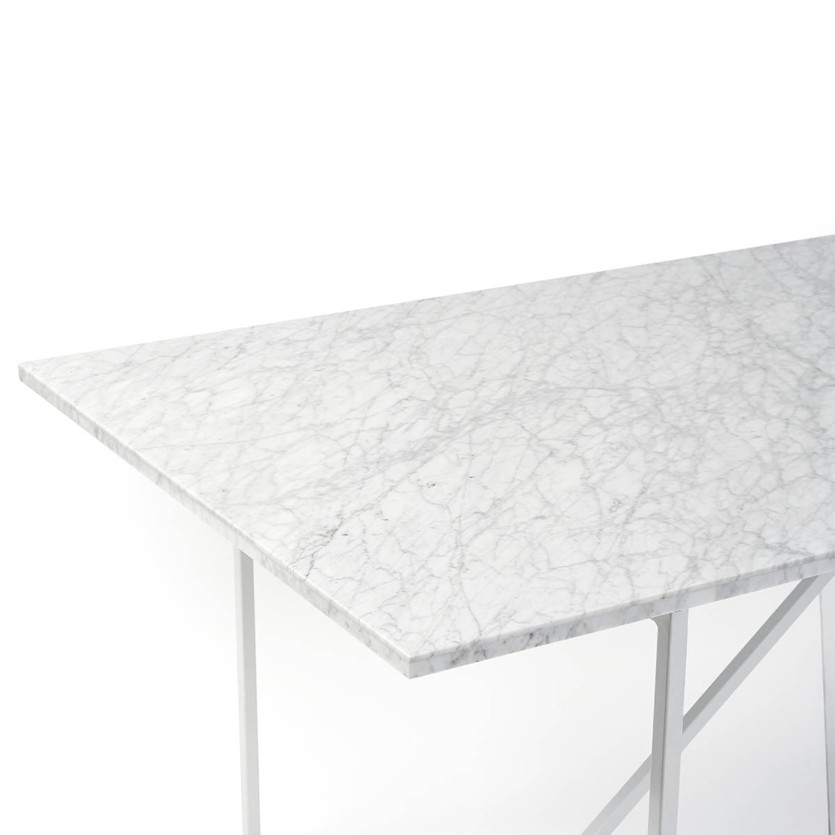 Nala Dining Table (White).