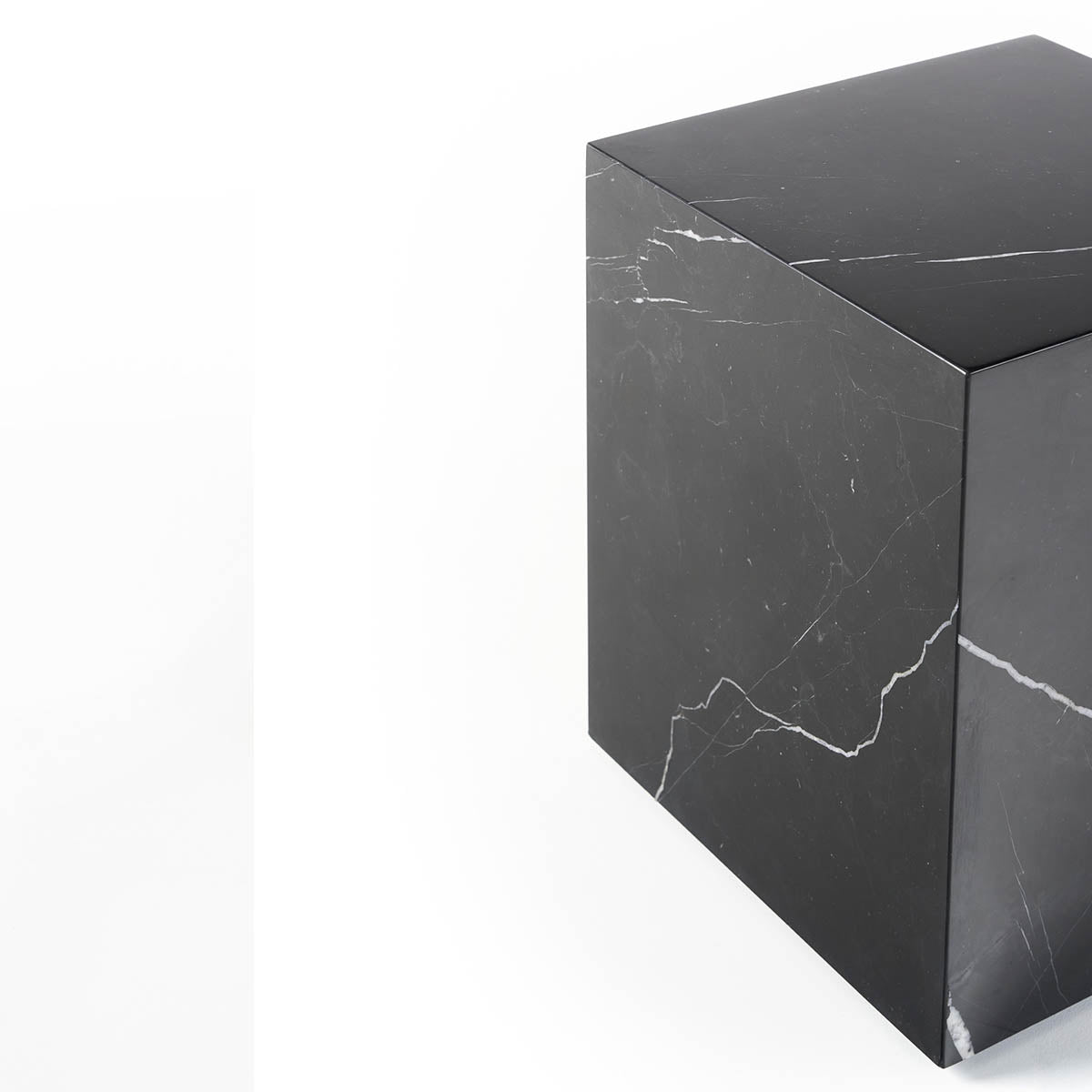 Comet Side Table (Black).