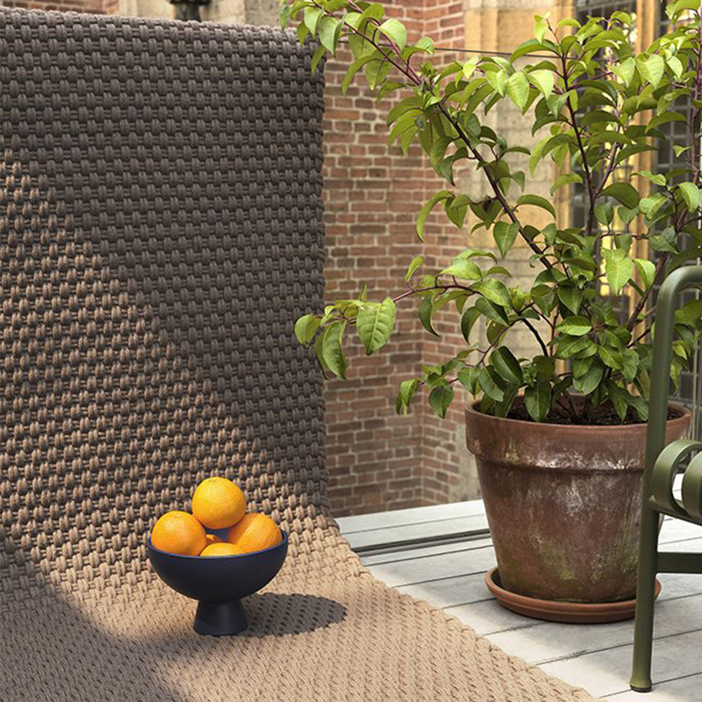 Lace Outdoor Rug (Grey-Taupe).