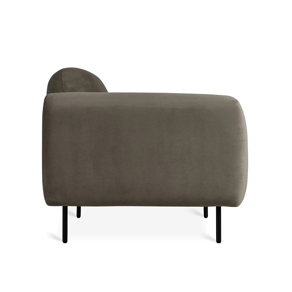 Nord Armchair (Casella Mink - Velvet).