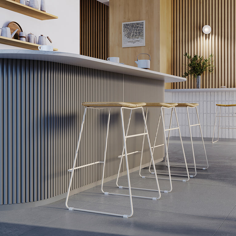 Aero Bar Stool (Swan).