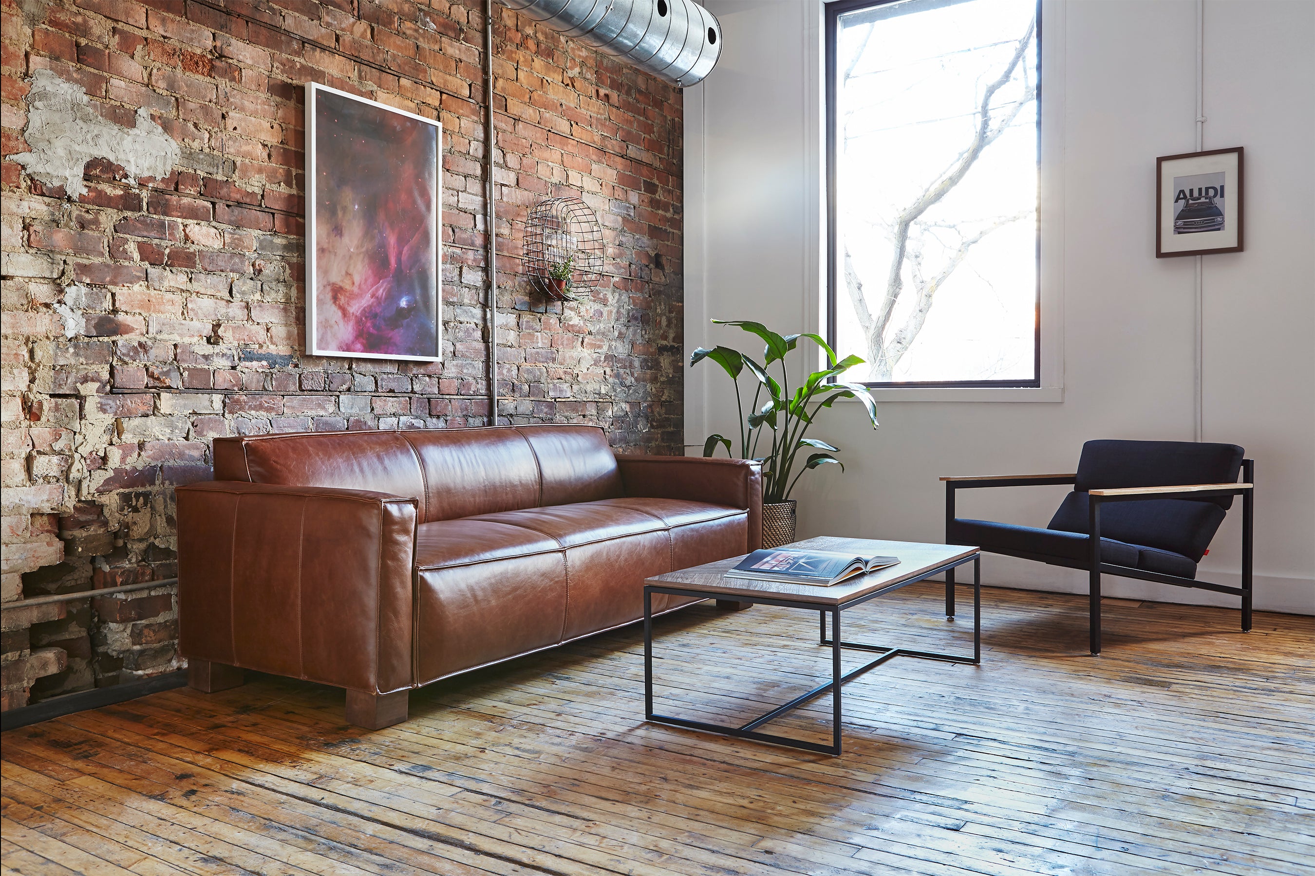 Cabot Sofa (Saddle Brown).