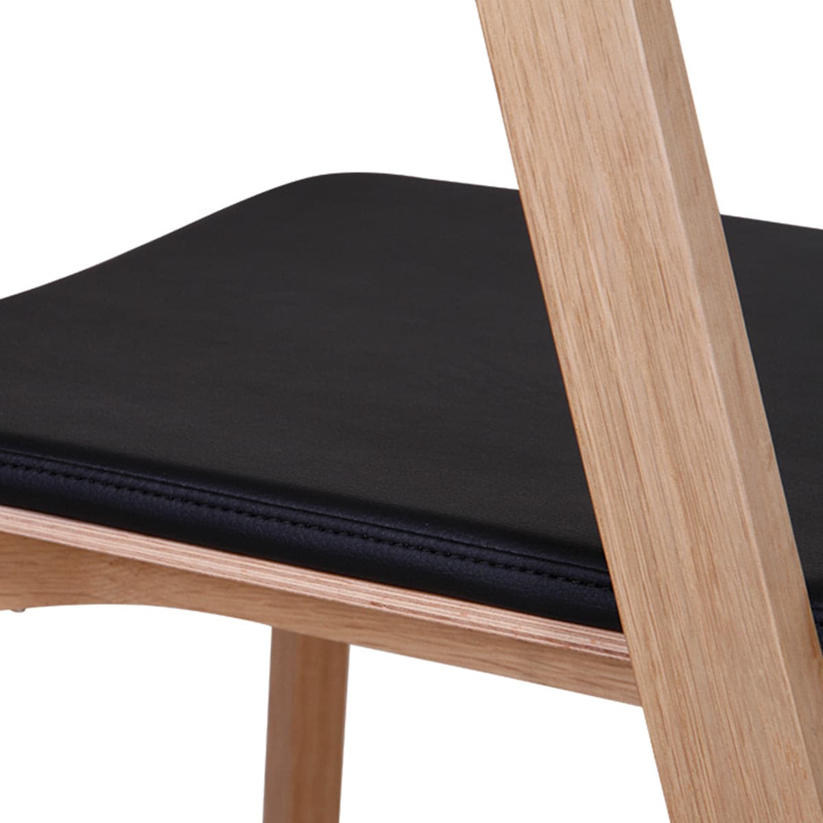 Merano Chair (Natural Oak/Black Pad).