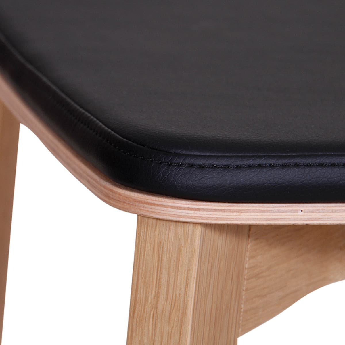 Merano Chair (Natural Oak/Black Pad).