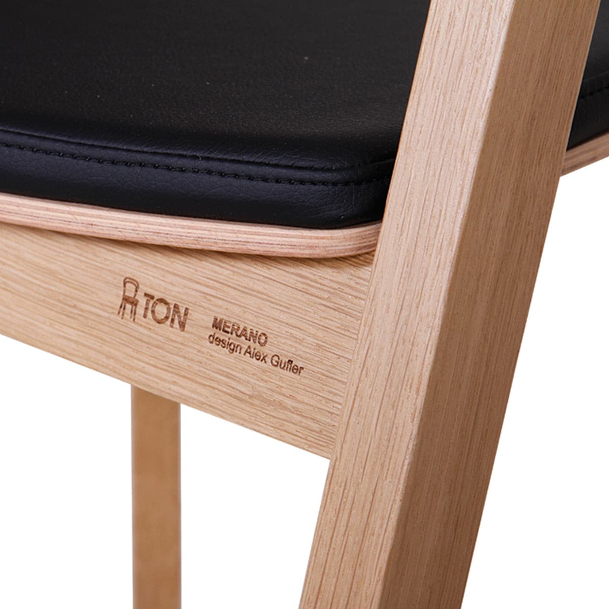 Merano Chair (Natural Oak/Black Pad).