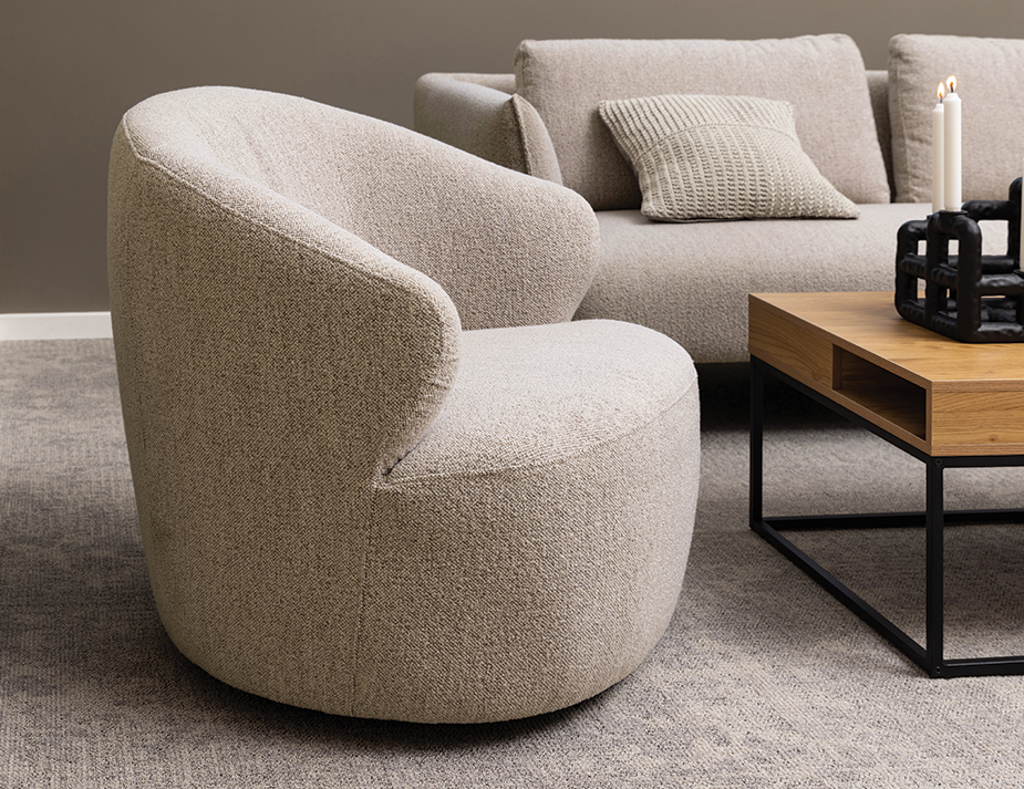 Mietta Swivel Lounge Chair