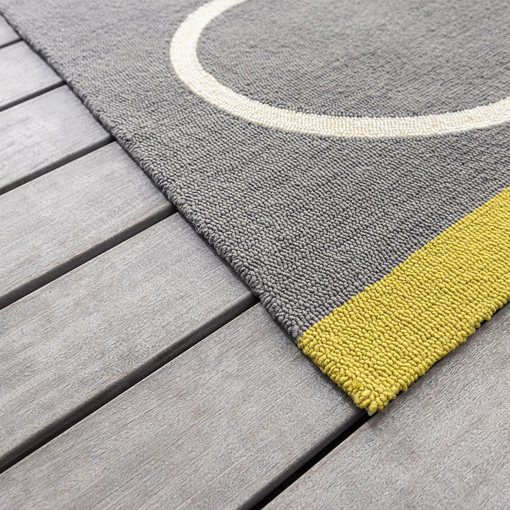 Giant Linear Stem Outdoor Rug (Slate).