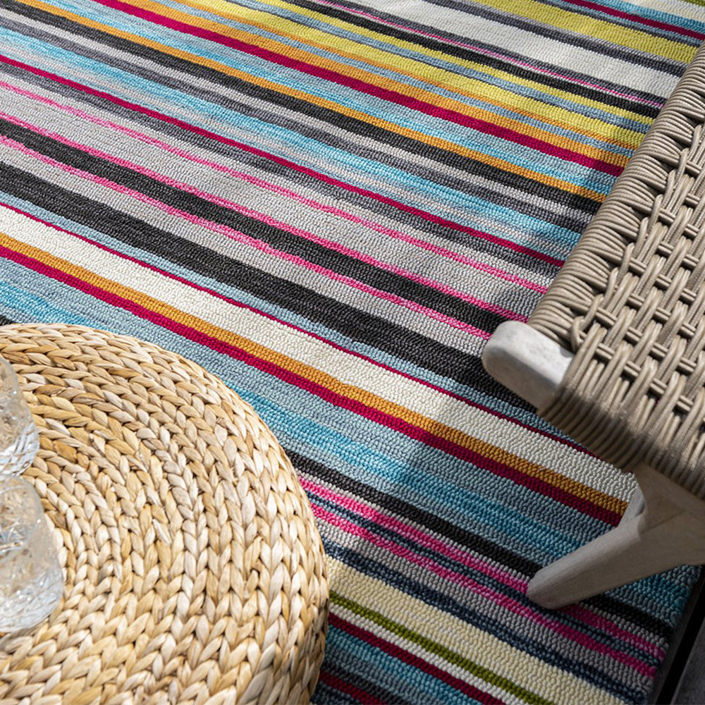 Lavida Outdoor Rug.